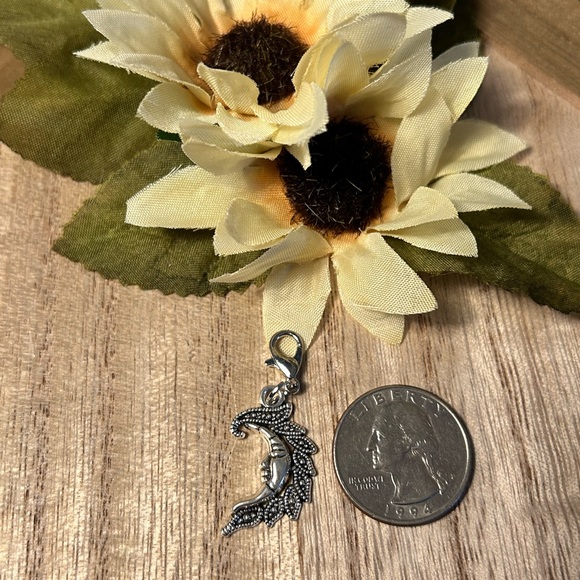 Moon 🌙 Charm - Picture 2 of 2